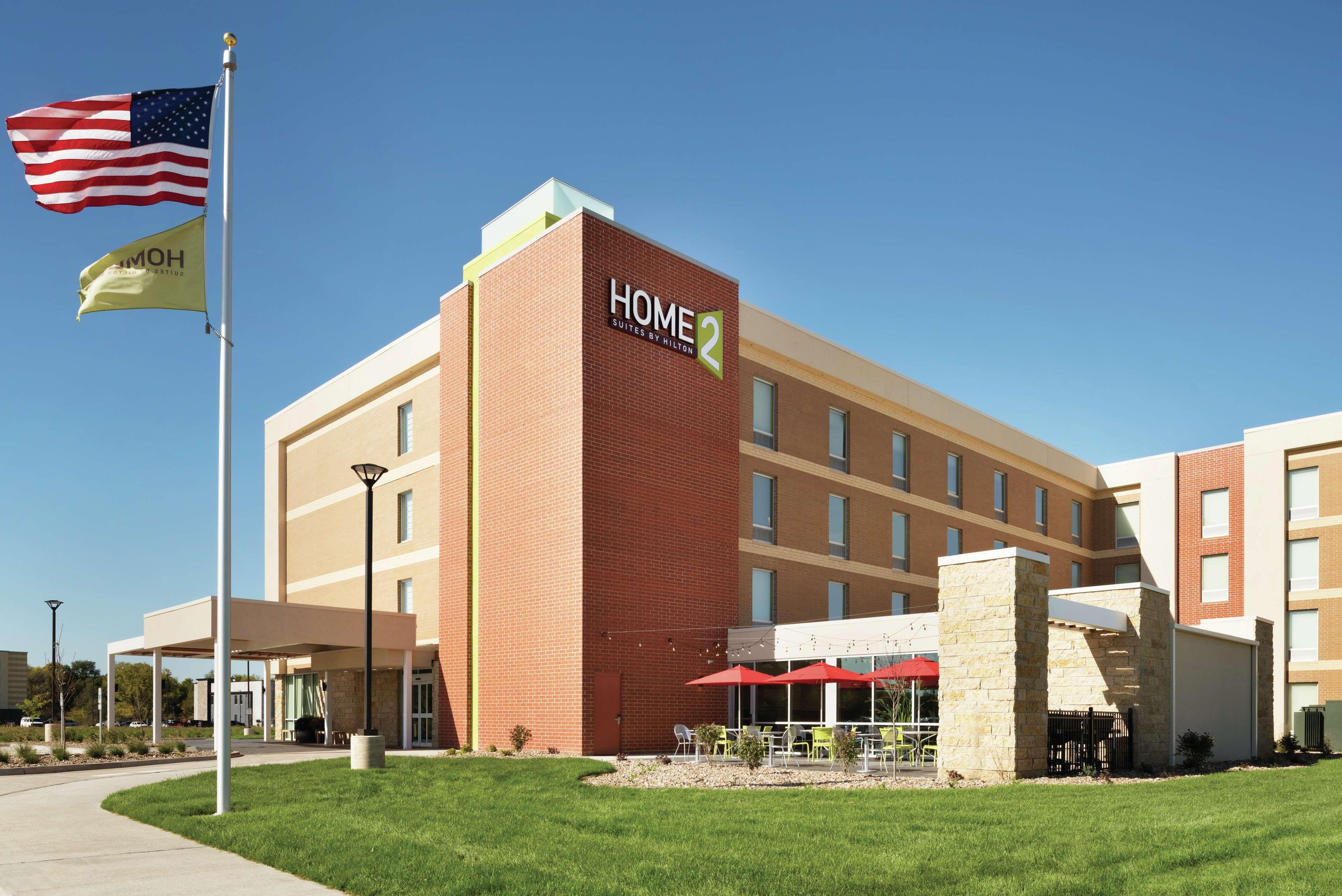 Home2 Suites By Hilton Iowa City Coralville Extérieur photo