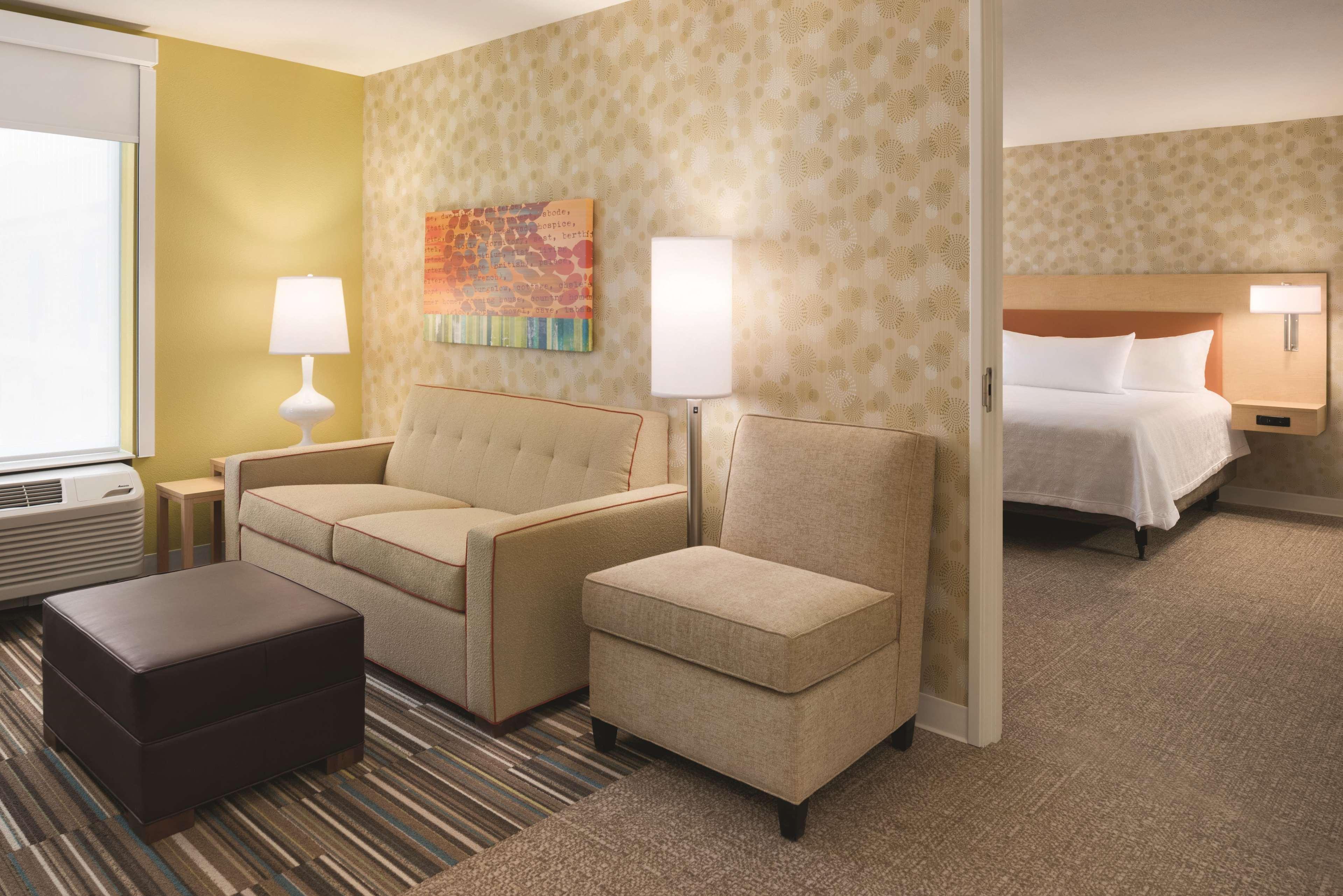 Home2 Suites By Hilton Iowa City Coralville Extérieur photo