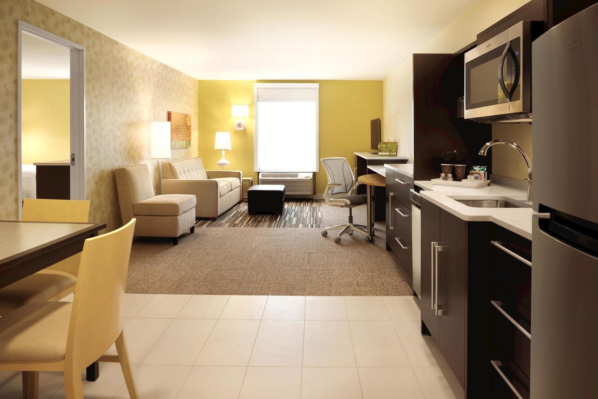 Home2 Suites By Hilton Iowa City Coralville Extérieur photo