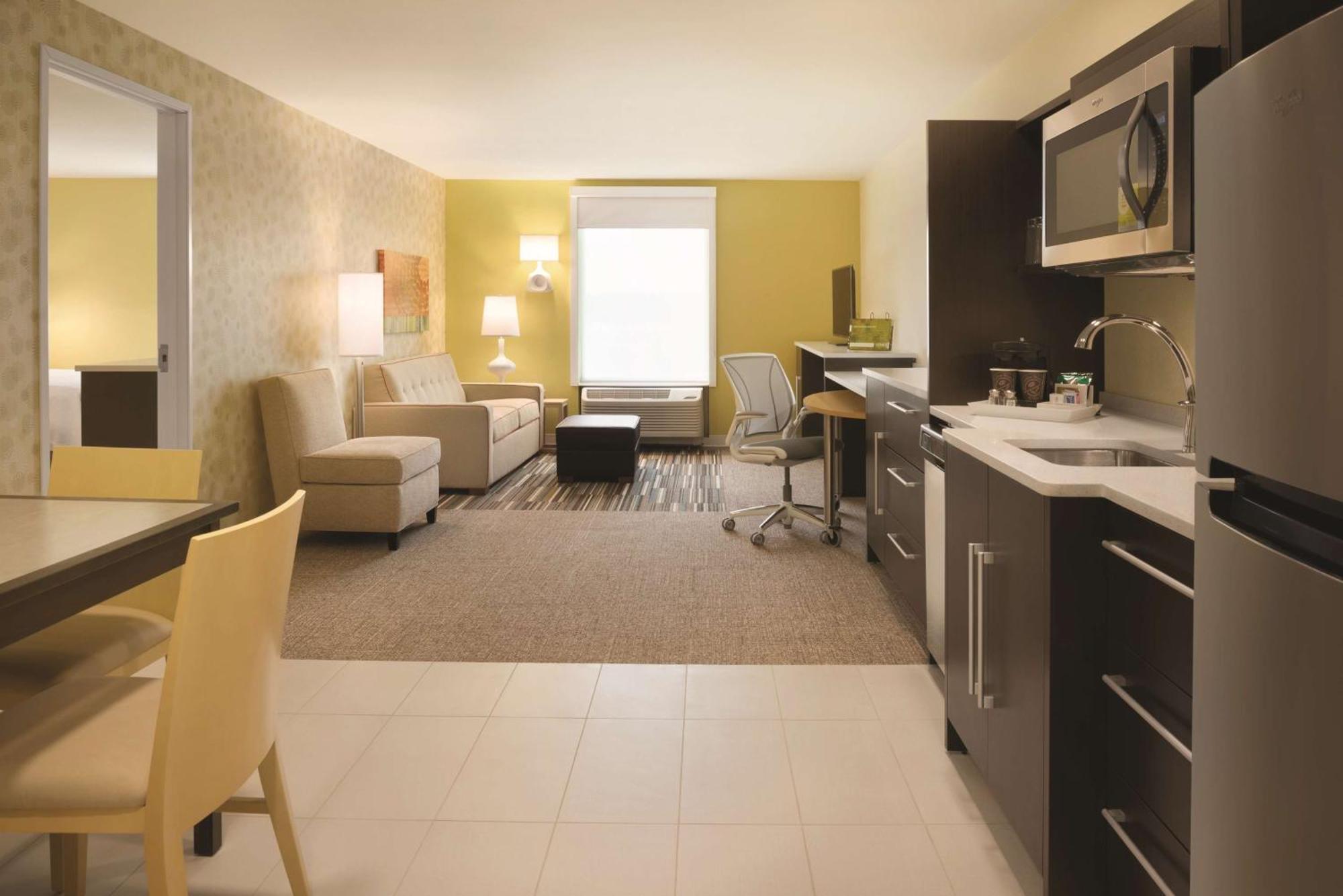 Home2 Suites By Hilton Iowa City Coralville Extérieur photo