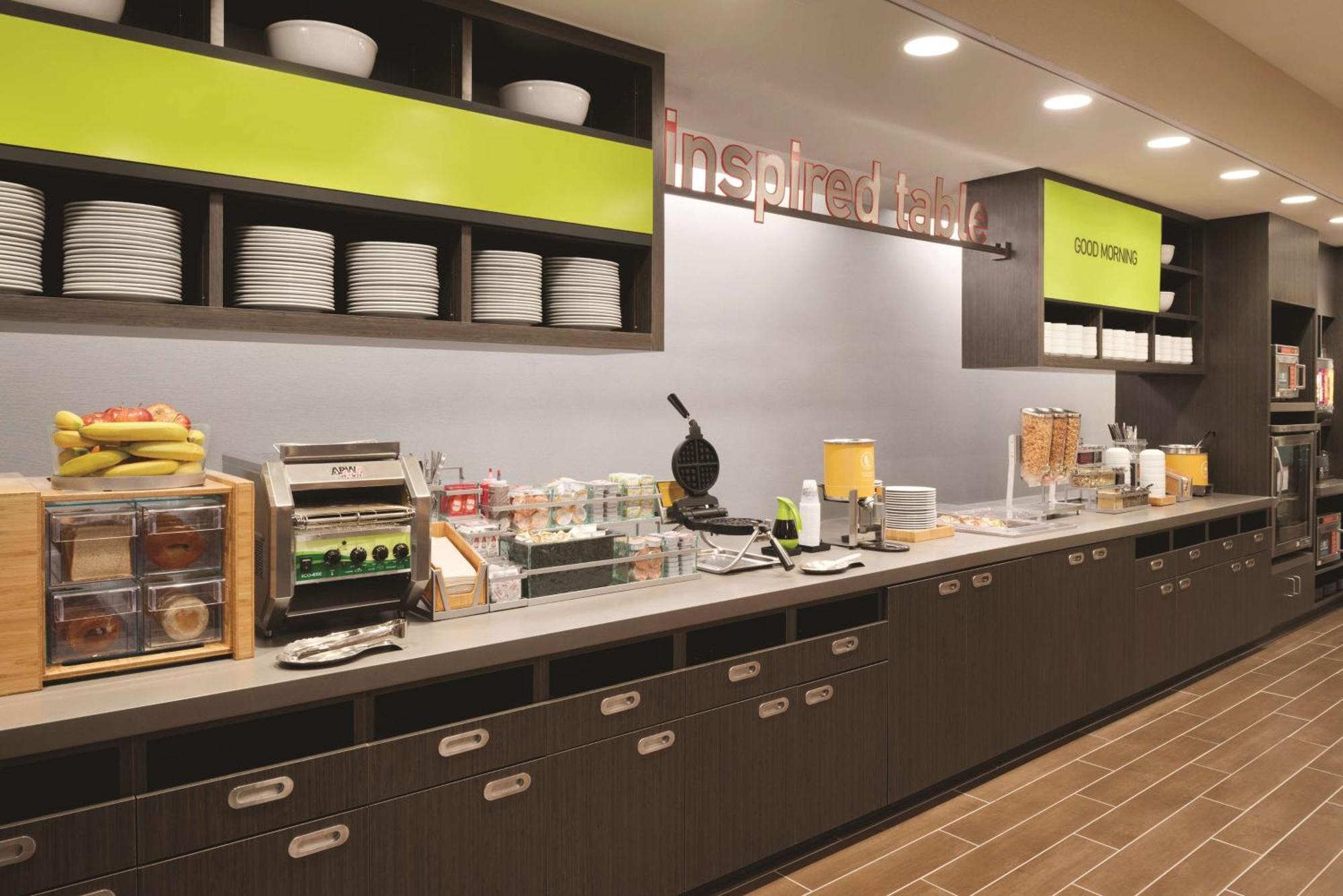 Home2 Suites By Hilton Iowa City Coralville Extérieur photo