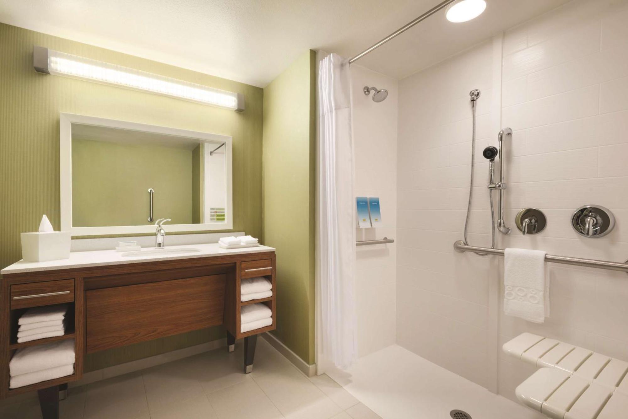 Home2 Suites By Hilton Iowa City Coralville Extérieur photo