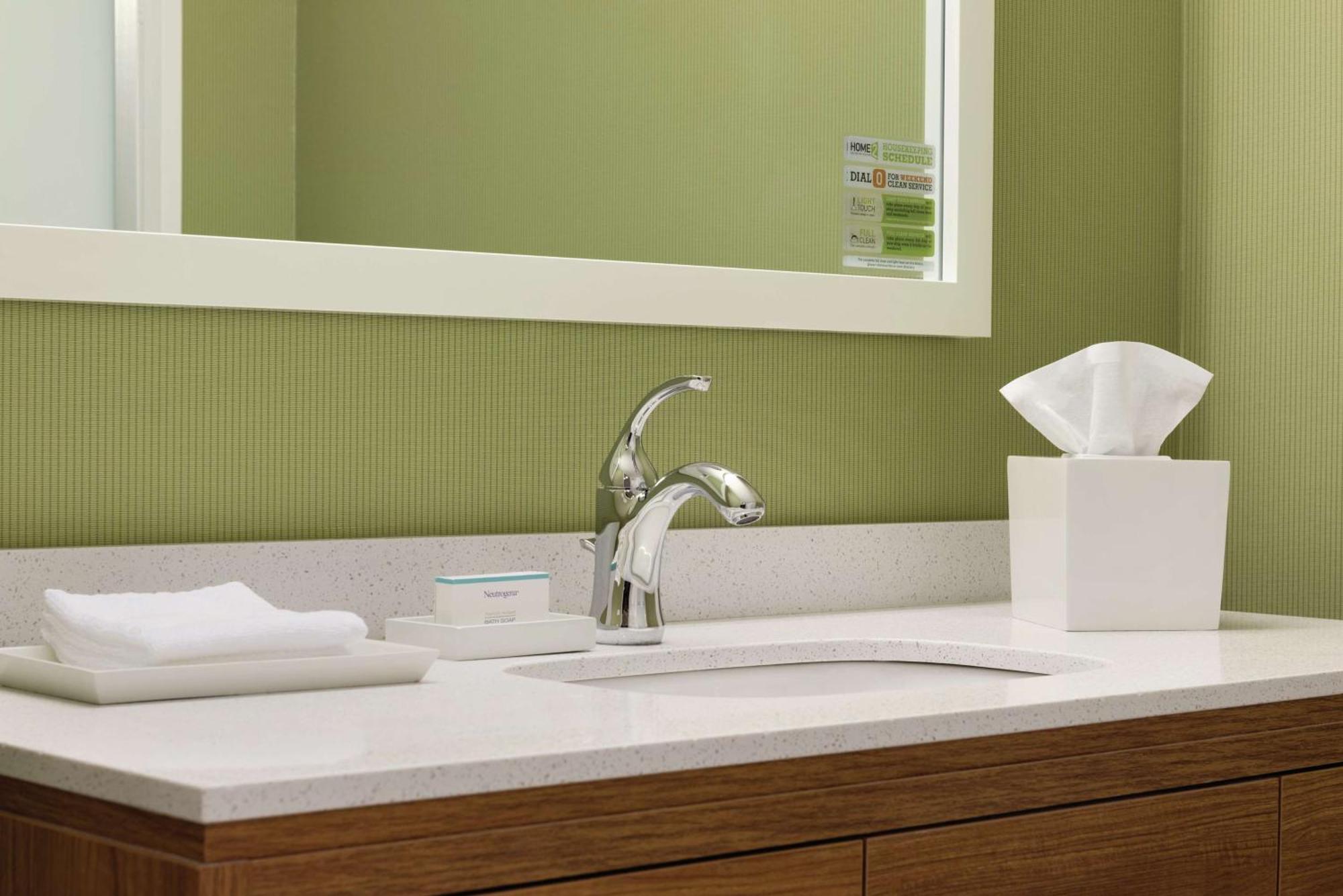 Home2 Suites By Hilton Iowa City Coralville Extérieur photo